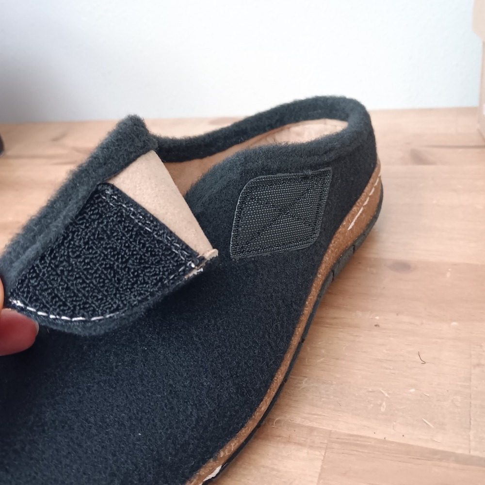 Earth Ezra Clogs Womens 6.5 Black New Felt Cork Midsole Slip On Mules ETEZRA2 - Picture 5 of 9